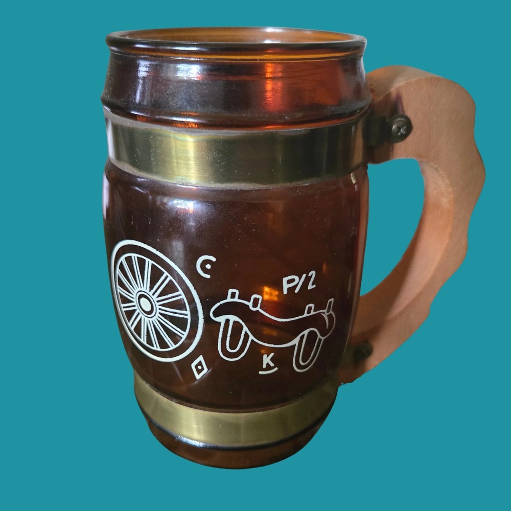 Vintage Siesta Ware Amber Glass Western Mugs Wood Handle Set of 2 Wagon Revolver - Picture 2 of 9